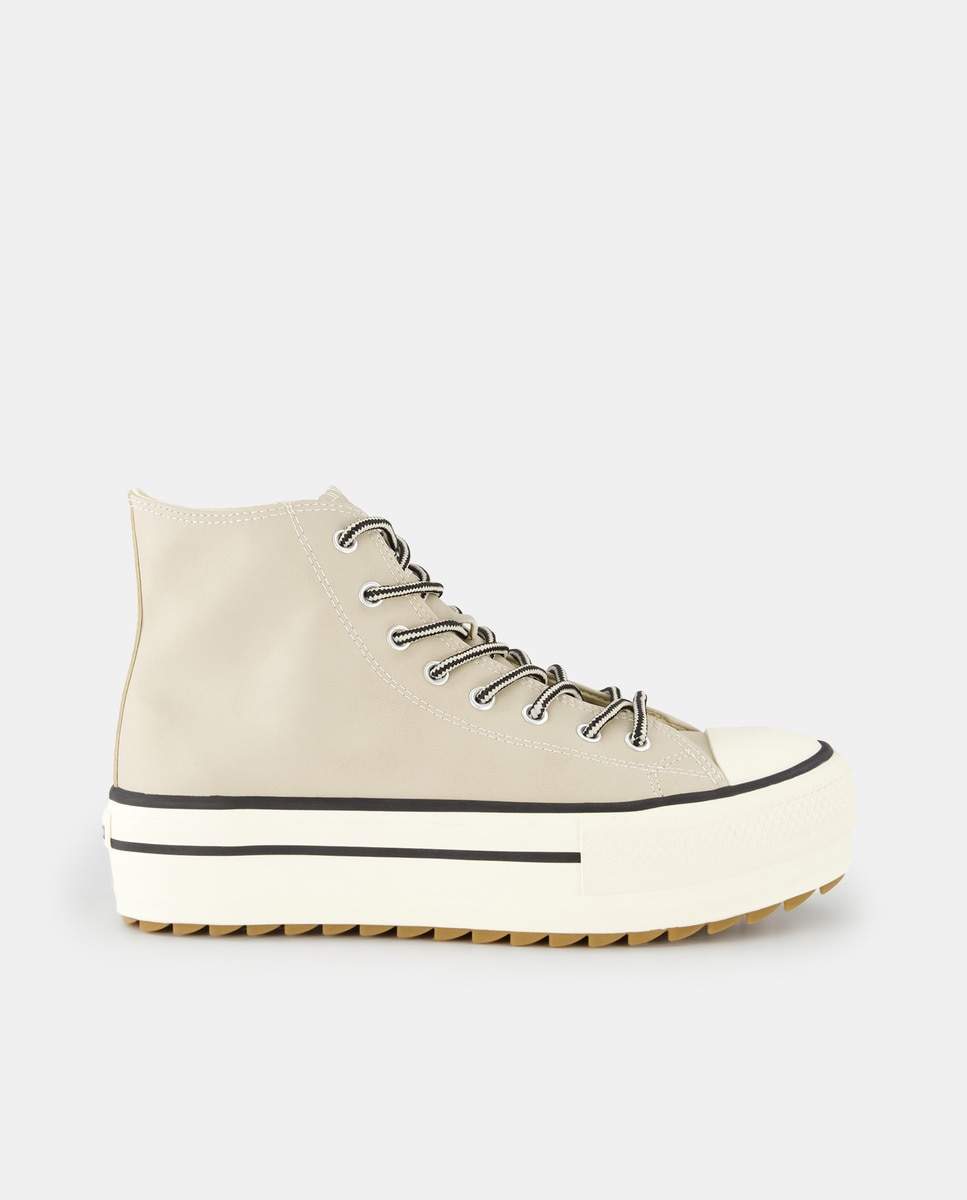 Chaussures montantes à lacets avec semelle cuvette et plateforme