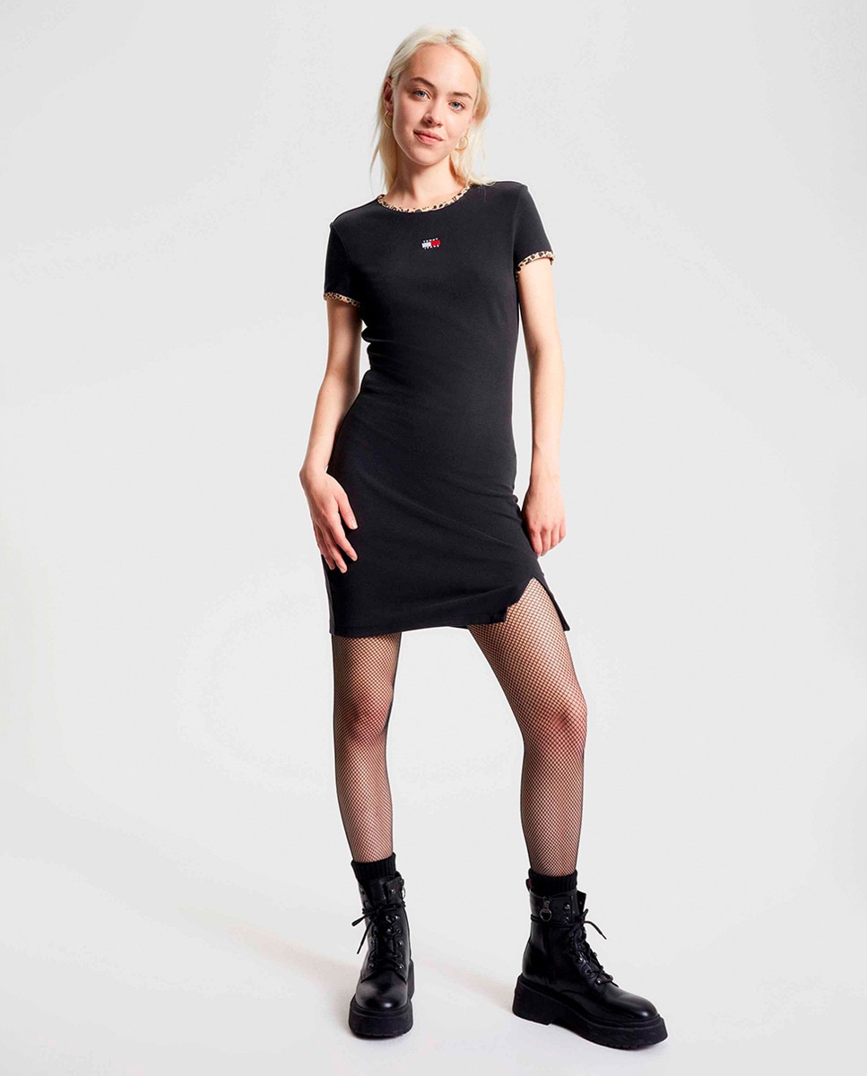 Robe bodycon à manches courtes