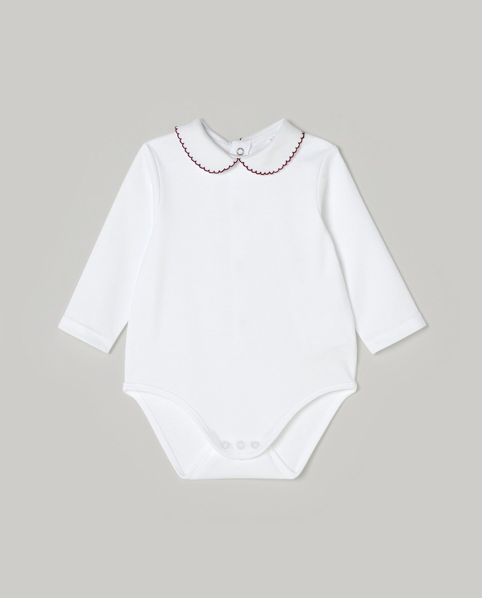 Body manches longues en maille interlock col Claudine avec broderie contrastante sur le bord