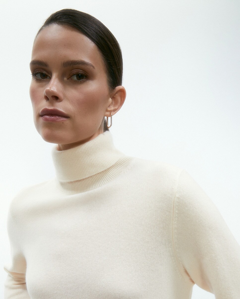 Pull cachemire à col roulé