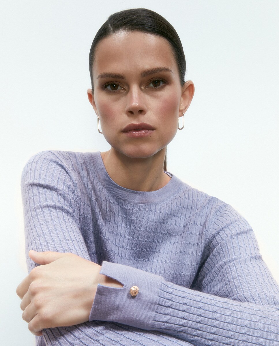 Pull fantaisie à torsades