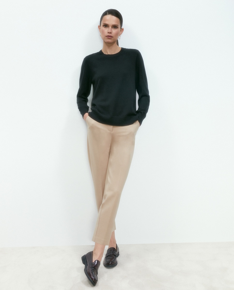 Camisola de Malha 100% Caxemira com Decote Redondo Preto-2