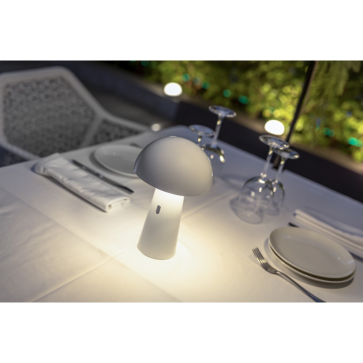 Candeeiro de Mesa Exterior Shitake Battery Branco-2