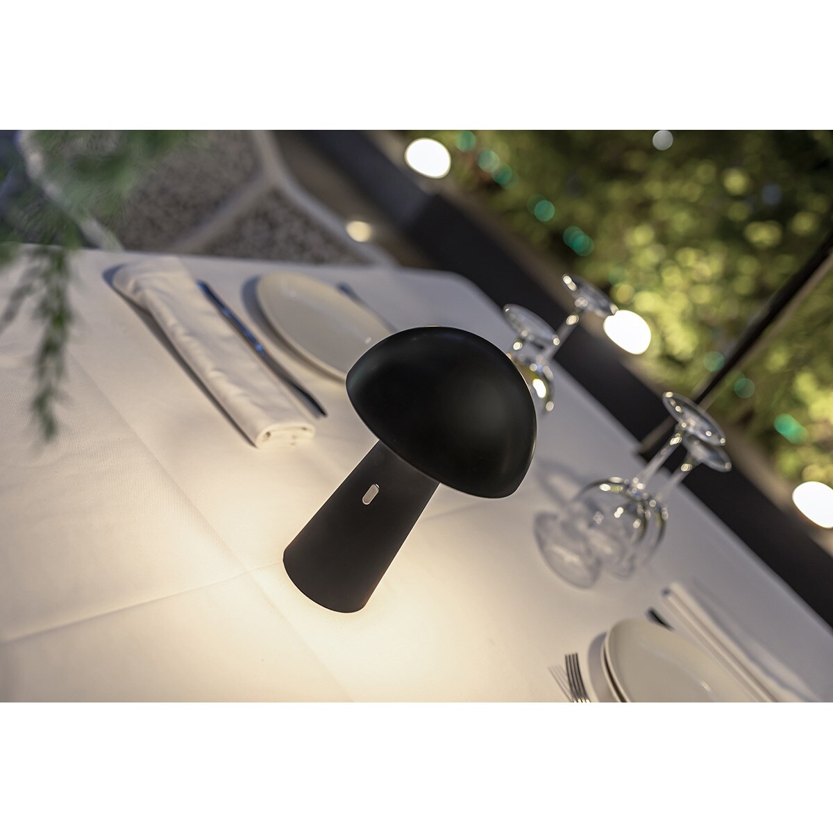 Candeeiro de Mesa Exterior Shitake Battery Preto-3