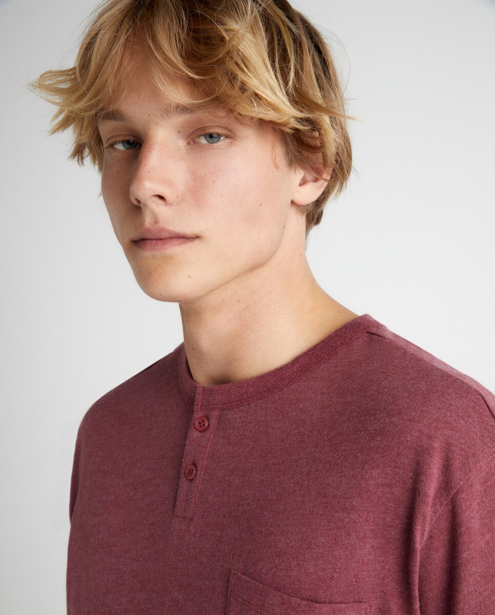 Tshirt à manches courtes et col tunisien