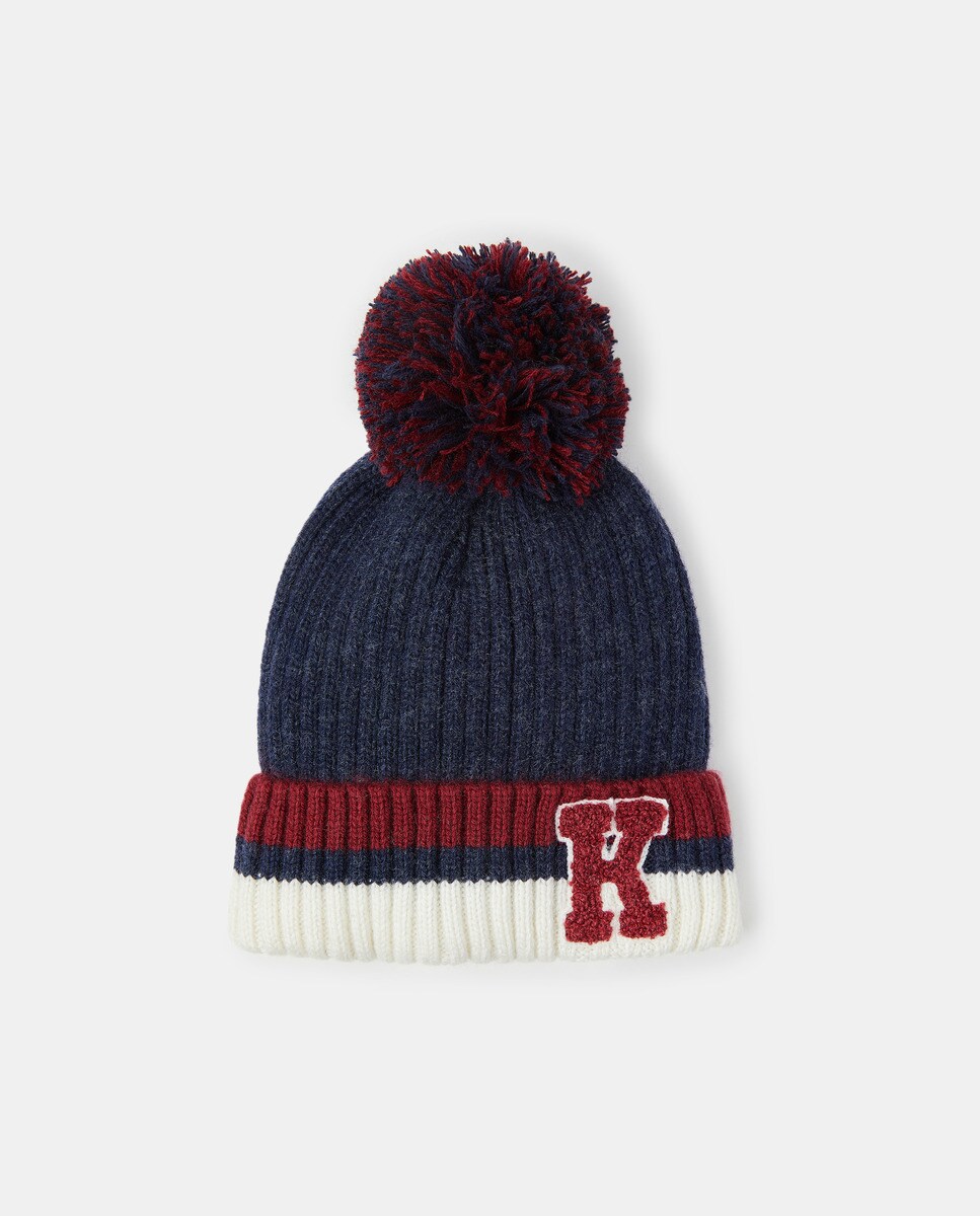 Bonnet écusson assorti