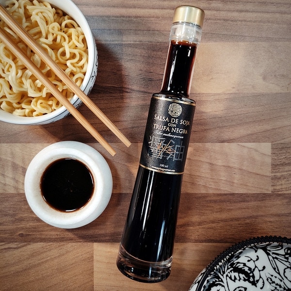 Sojasauce mit schwarzen Trüffeln Flasche 100 ml