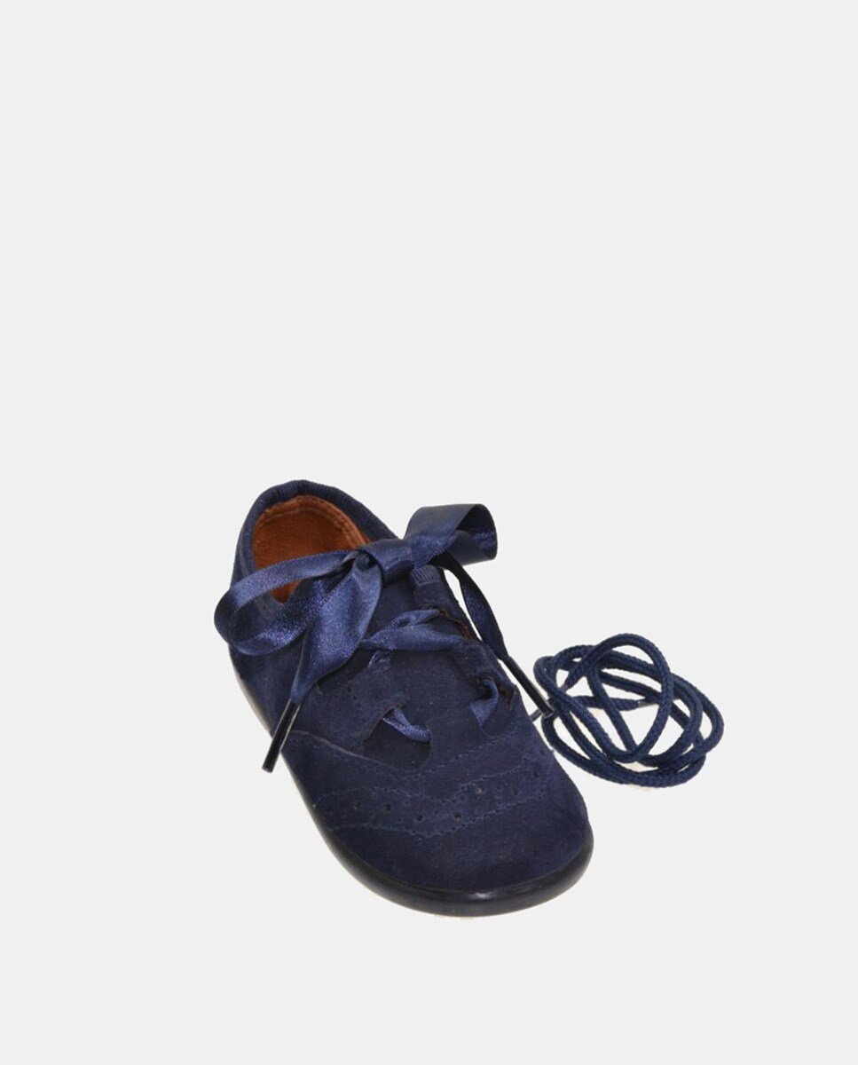 Chaussures à lacets à bout golf