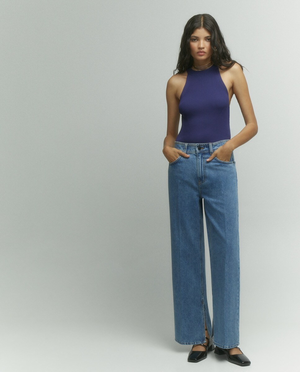 Jean coupe droite fendu sur les côtés