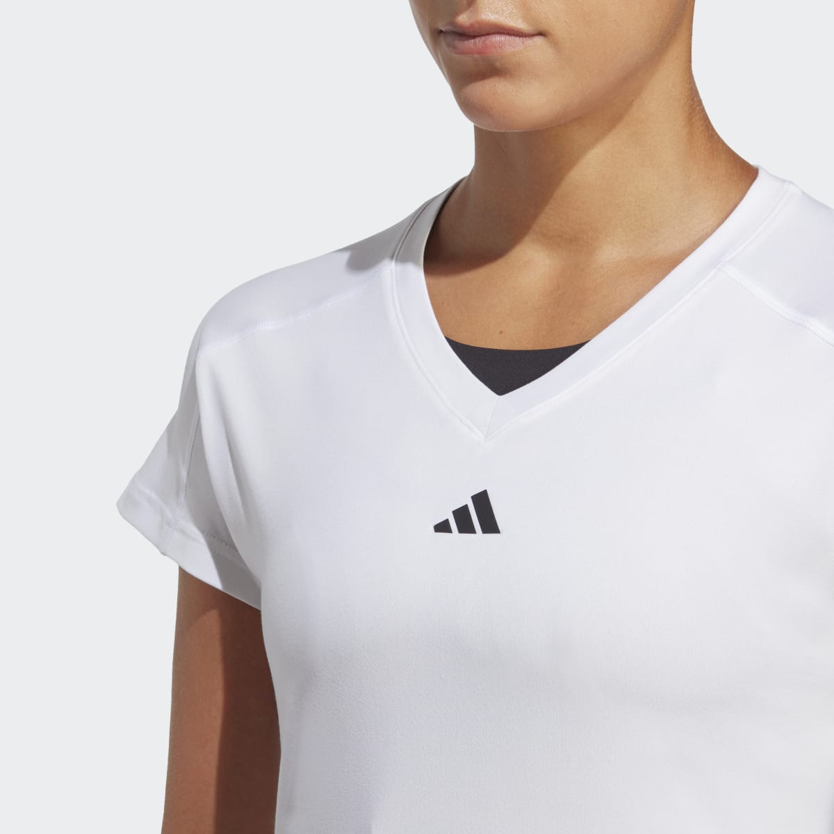 T-shirt de Mulher Aeroready Train Essentials Minimal Branding V-Neck Branco-3