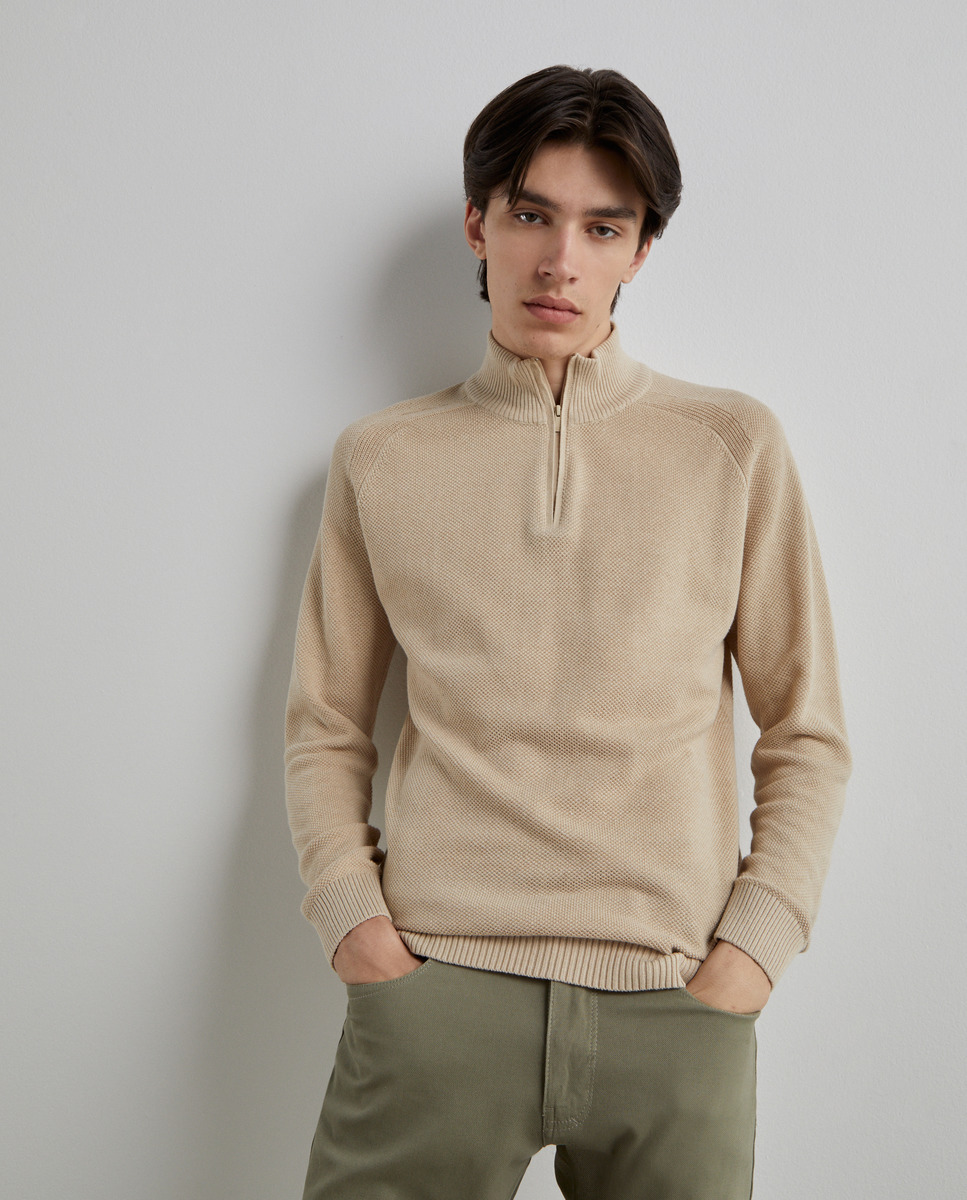 Pull uni à col zippé