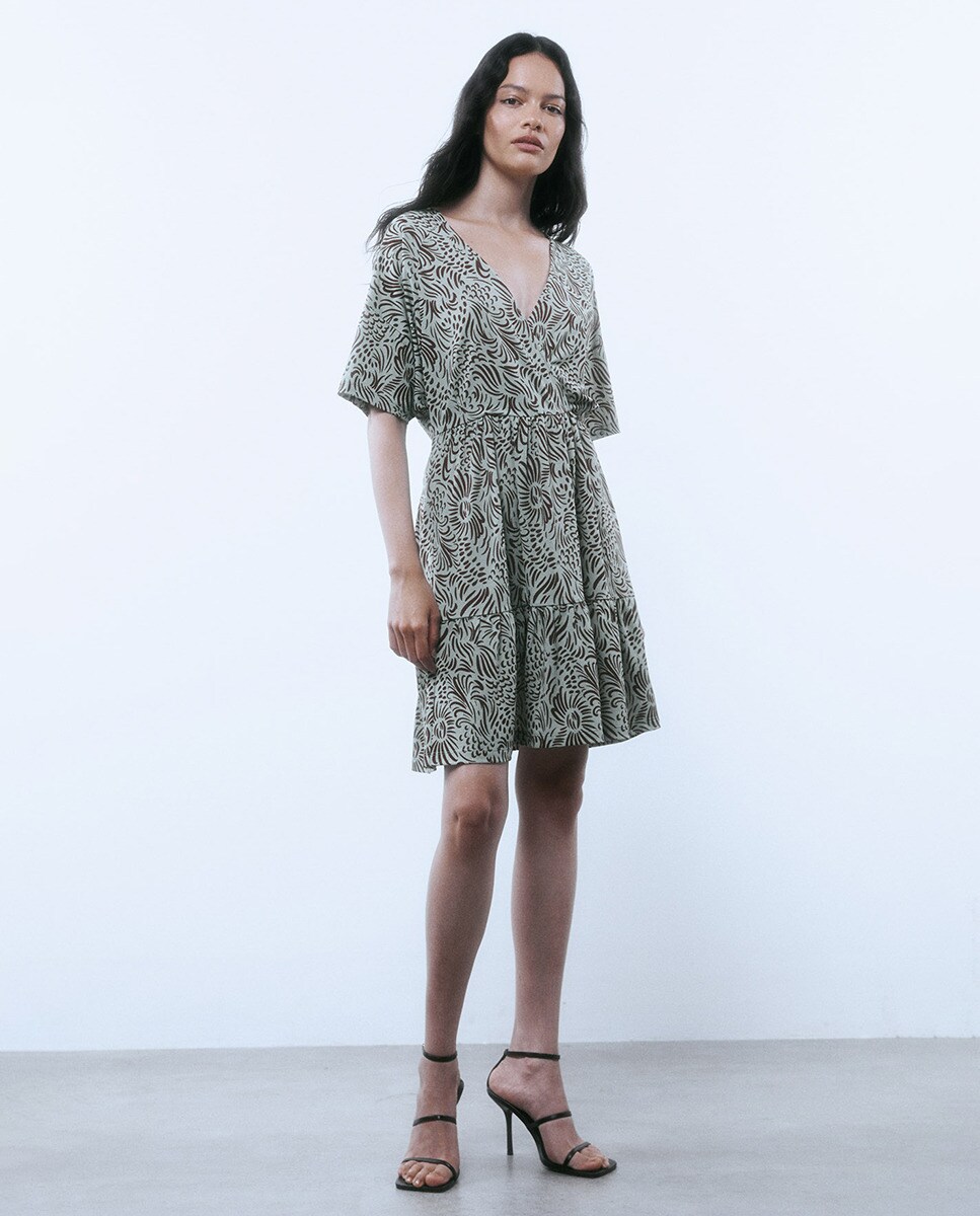 Robe courte tropverticale