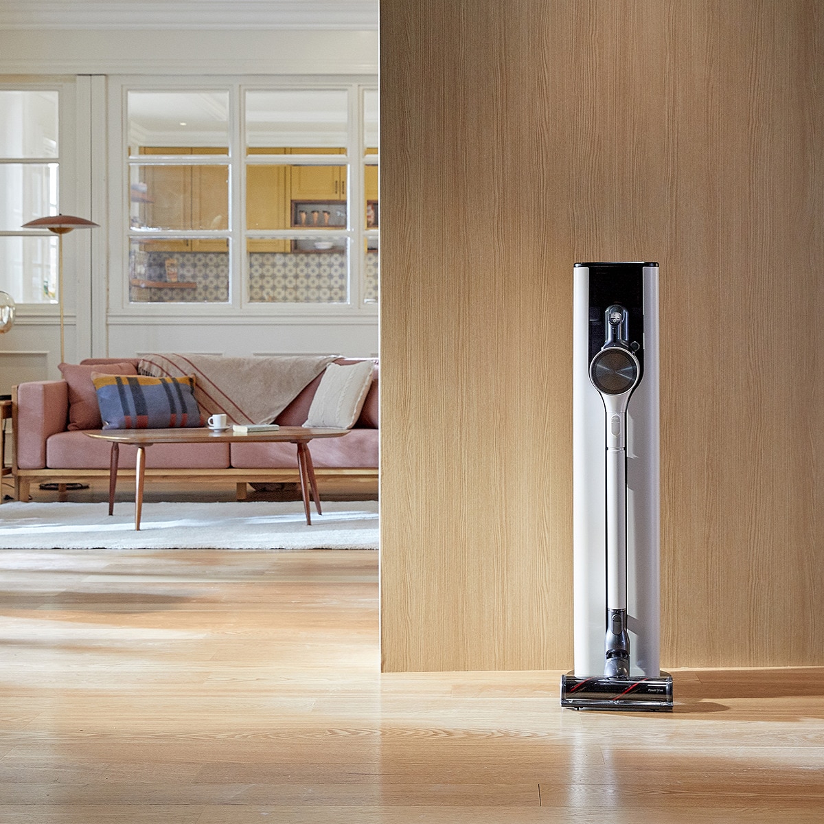 Aspirador de escoba LG All- In-One Kompressor con  210W, 60 Min,  sistema autovaciado y doble batería 13