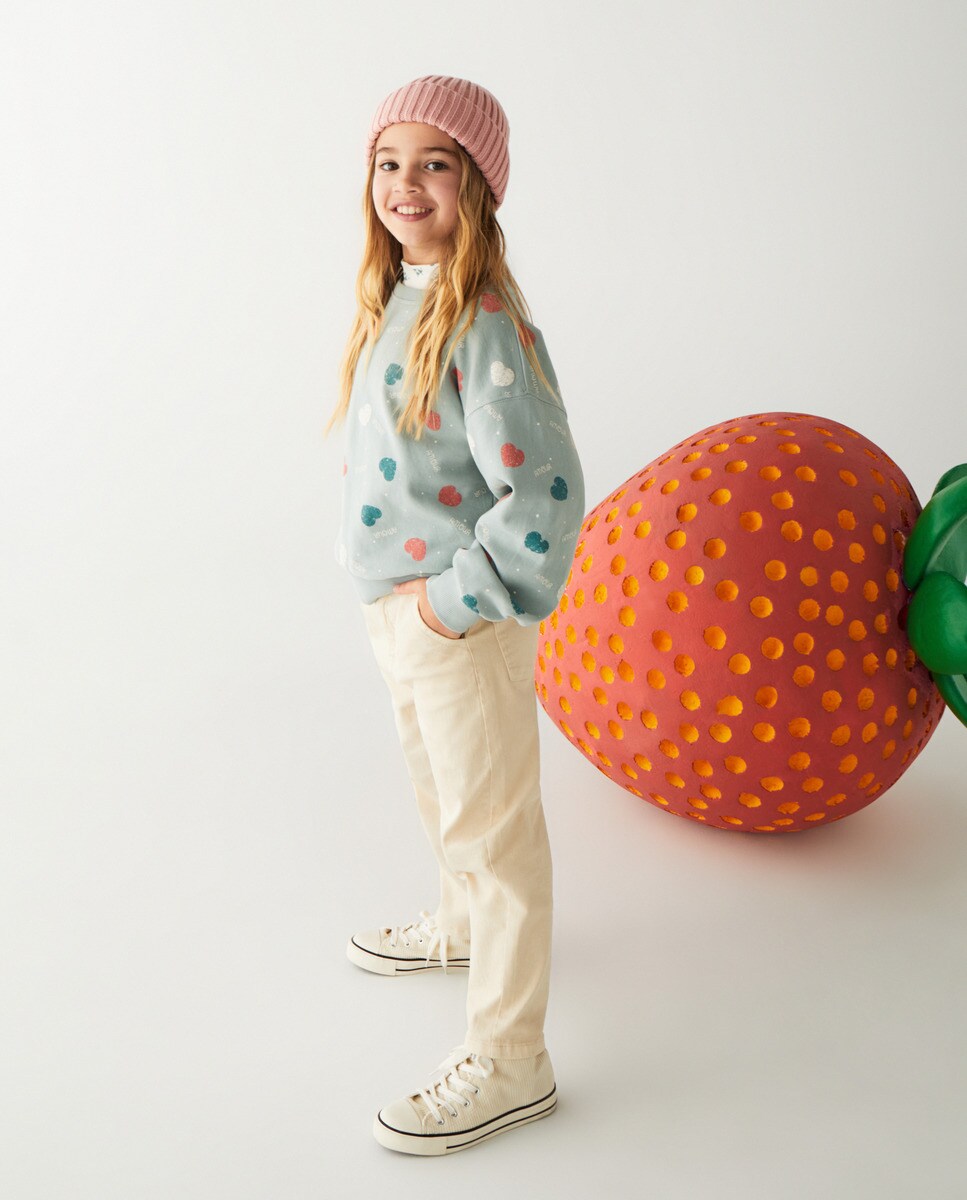 Sweat à manches longues et imprimé c?urs