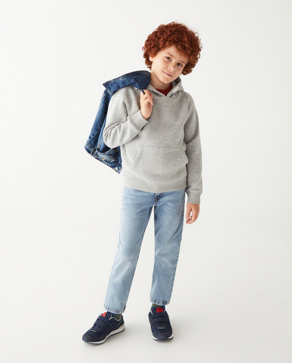 Sweat fermé capuche uni poche kangourou