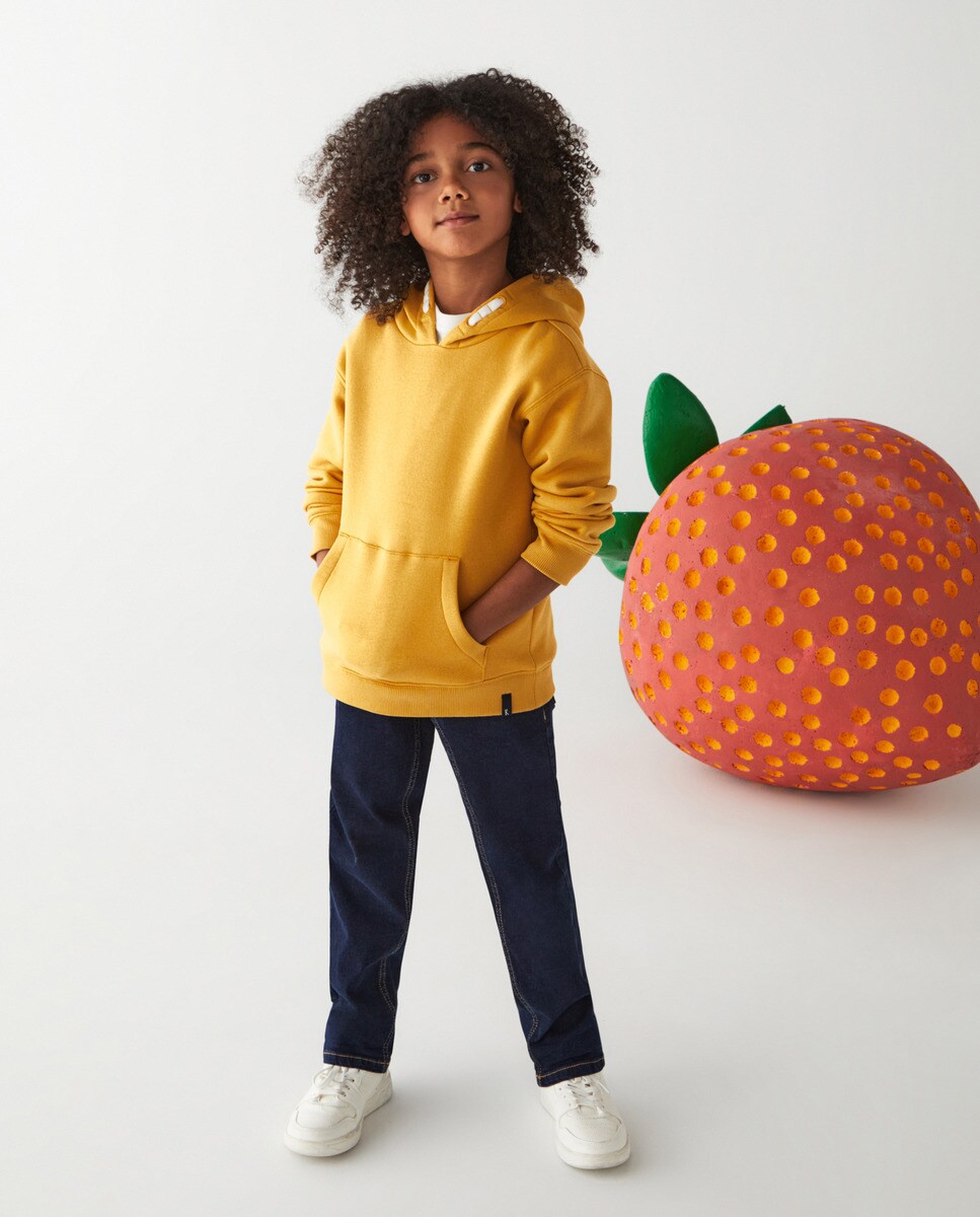 Sweat fermé capuche uni poche kangourou