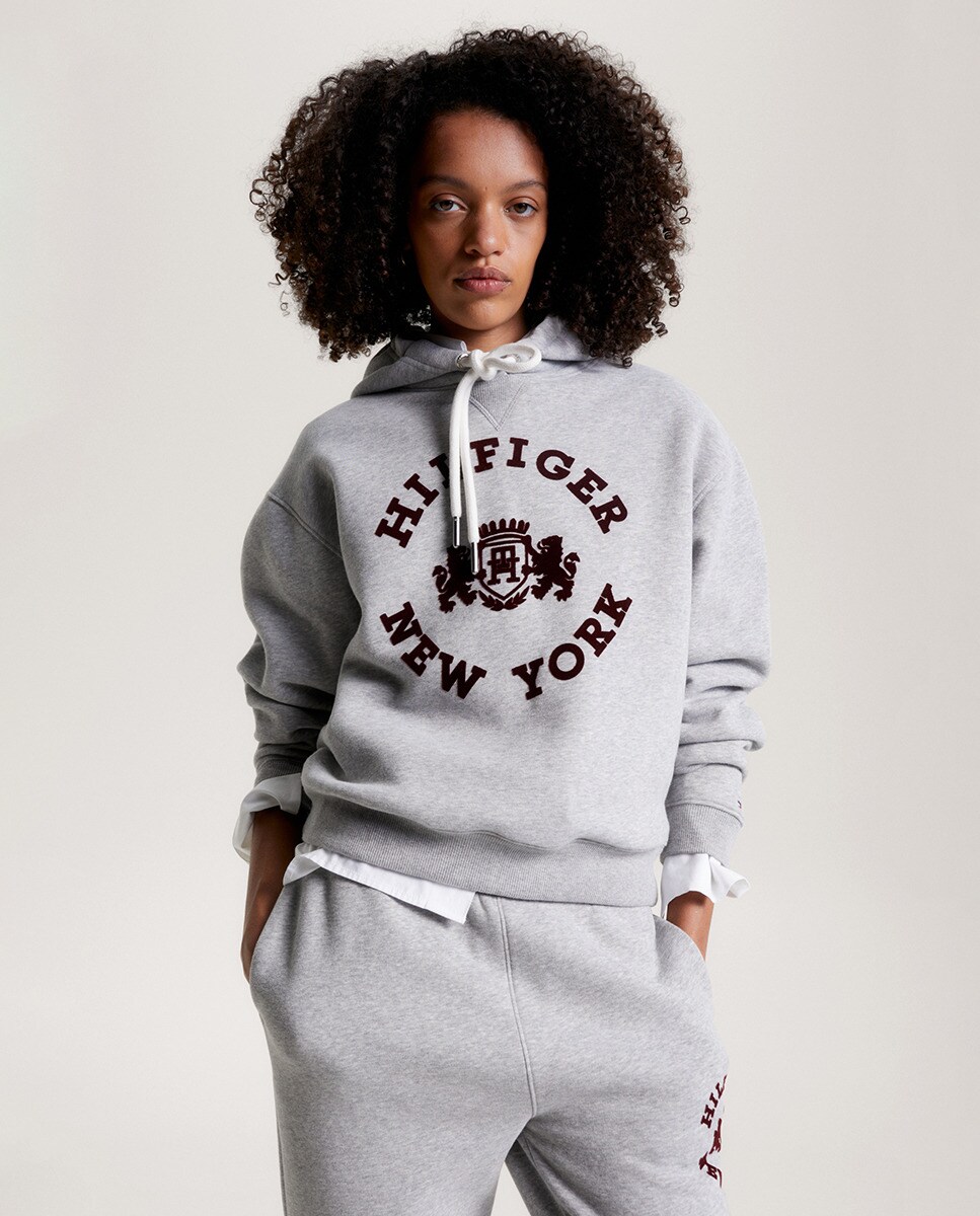 Sweat à capuche et manches longues