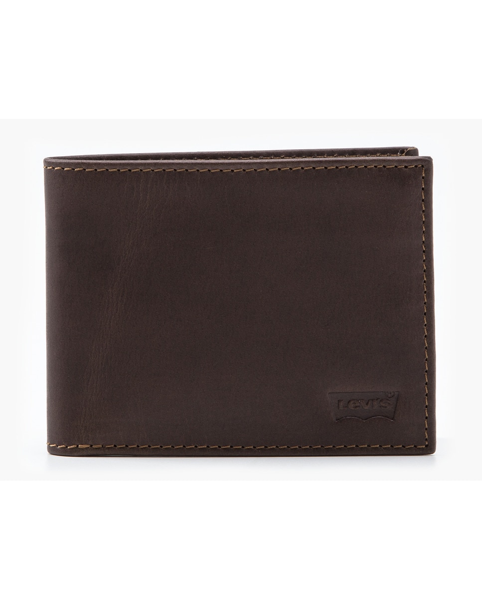 Pochette avec gravure de la marque