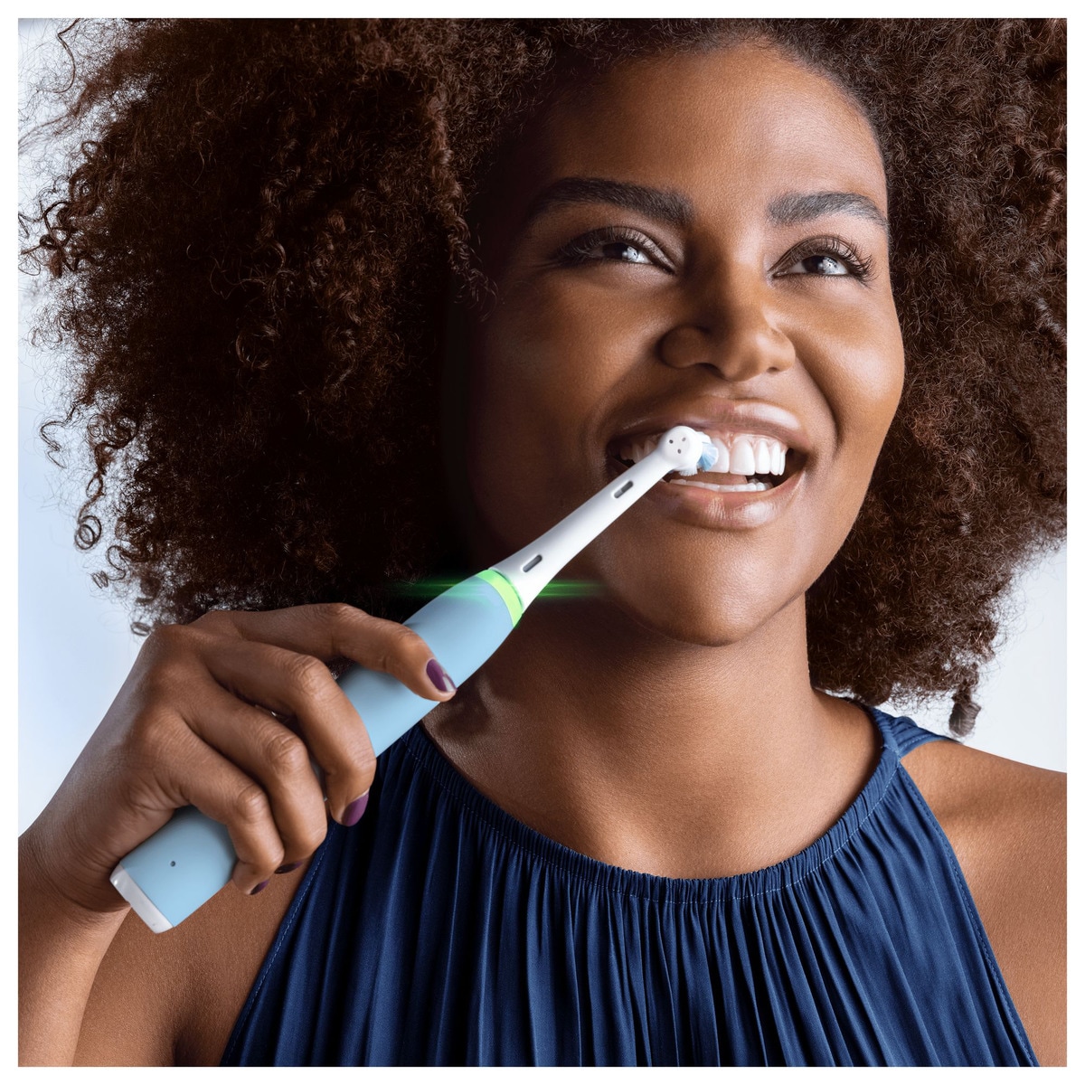 Escova de Dentes Elétrica Oral B Braun iO3 Recarregável - Azul Azul-6