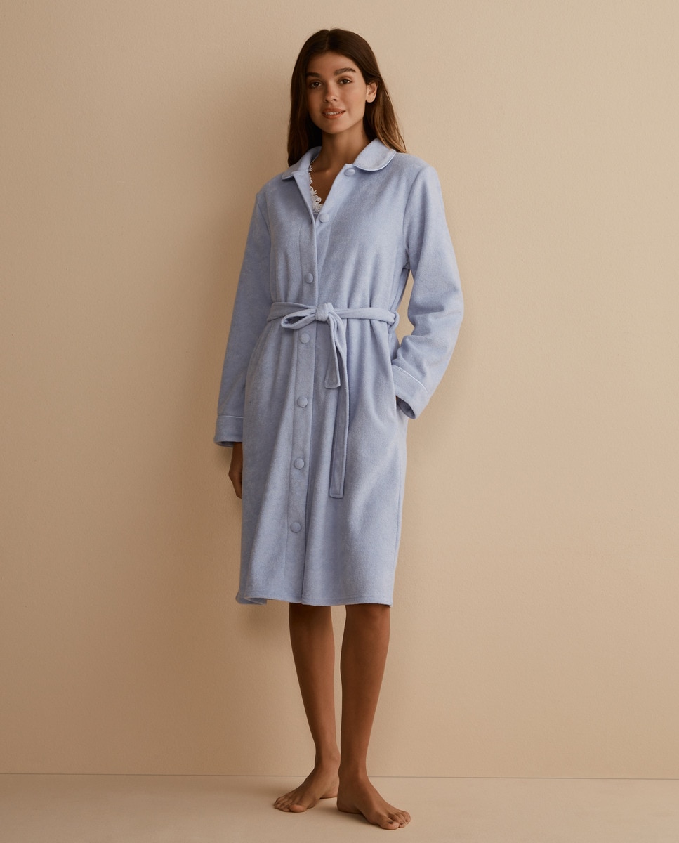 Robe de chambre avec boutons et ceinture