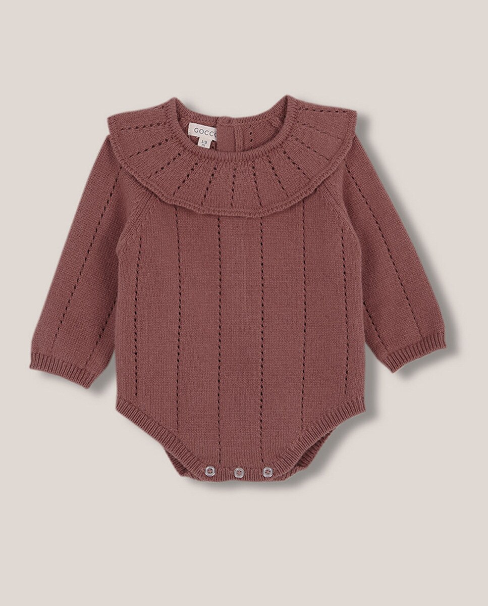 Barboteuse ajourée grand col