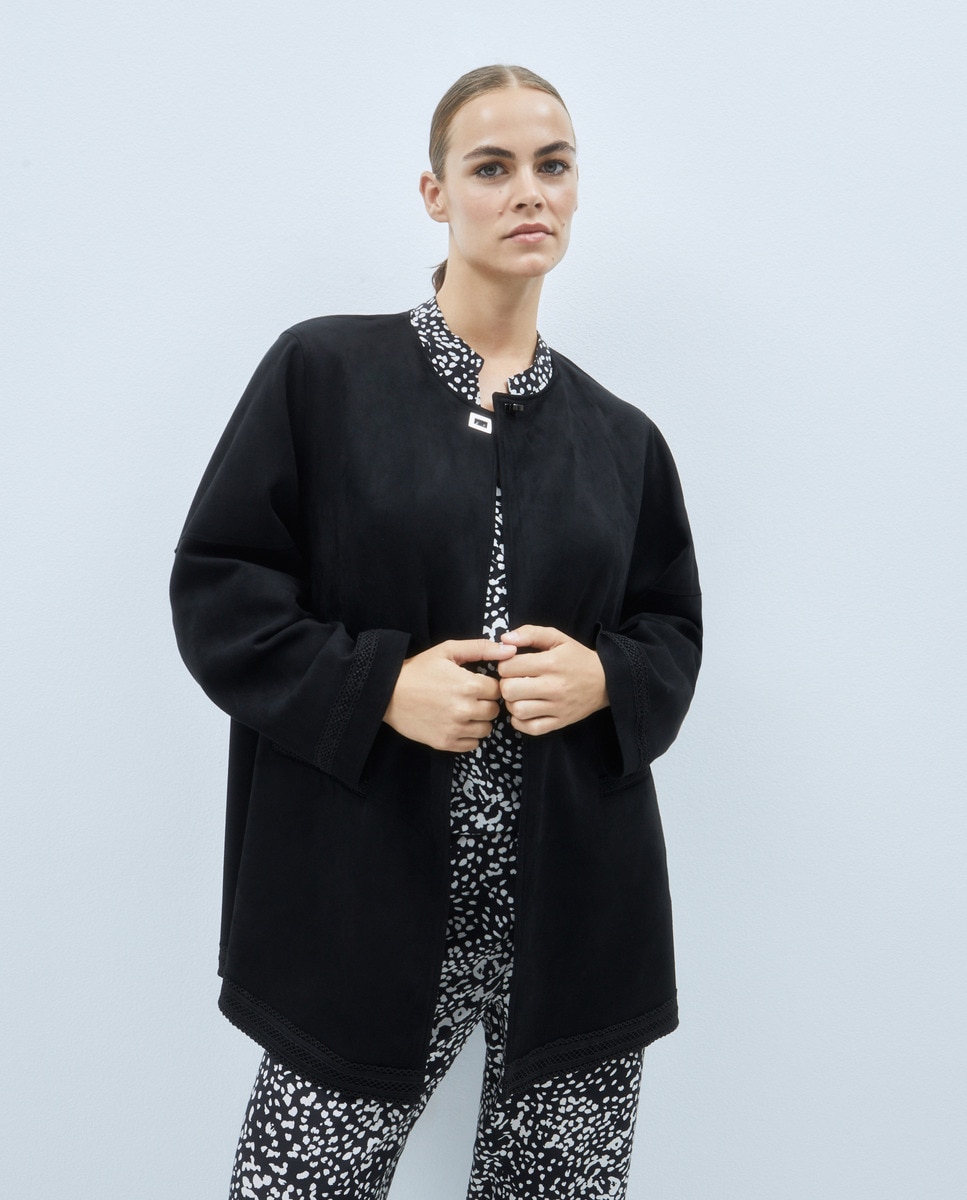 Veste à détails brodés