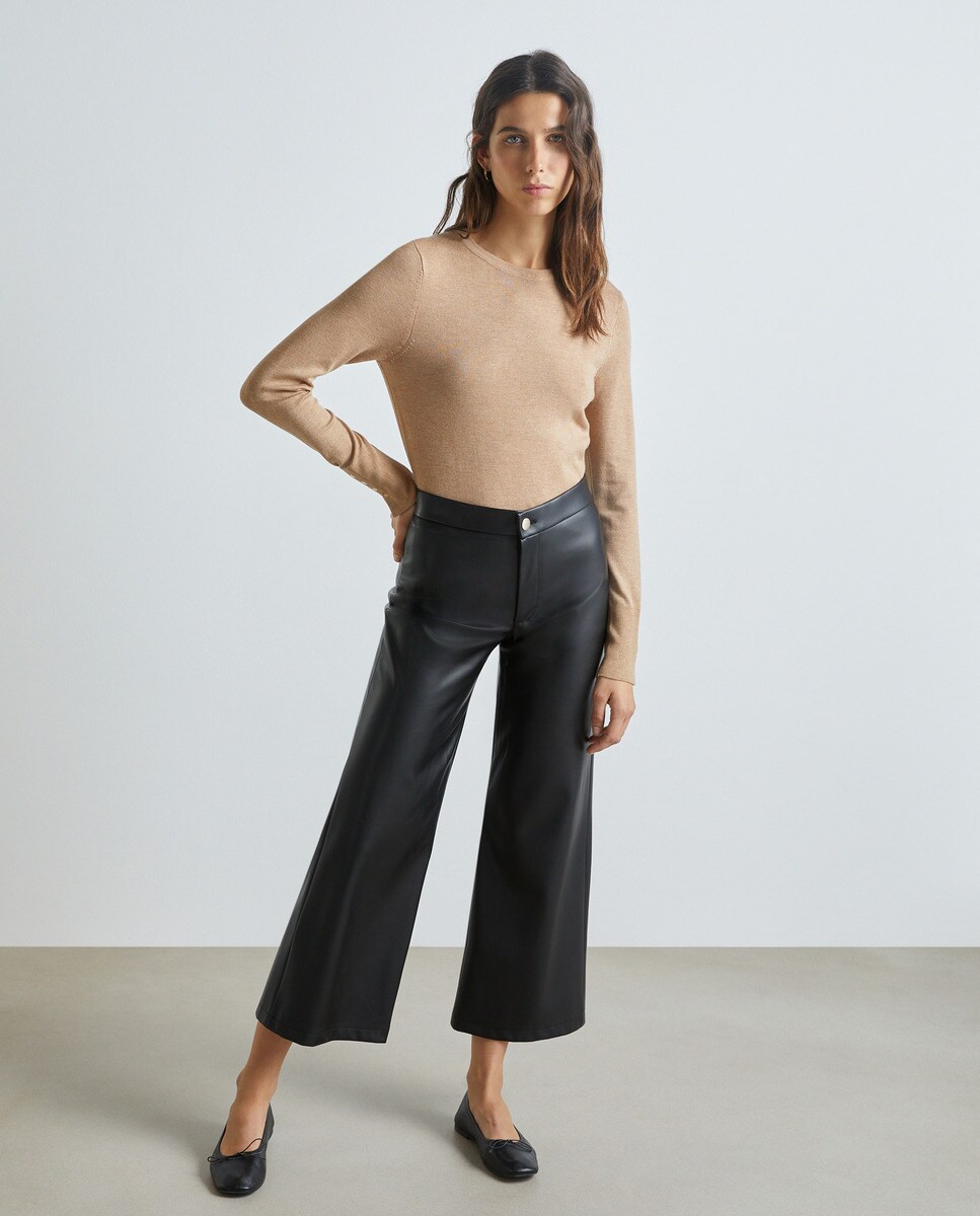 Pull basique en maille à encolure ronde