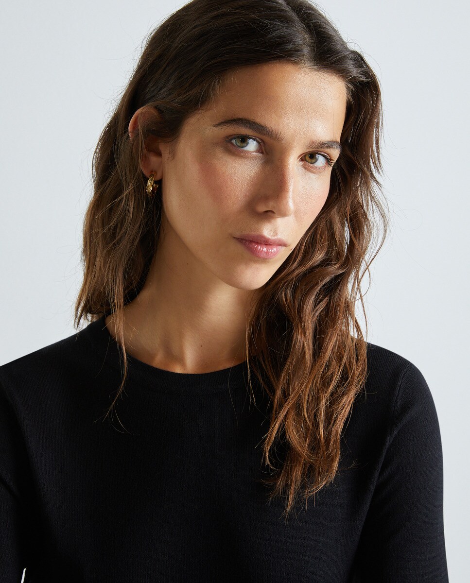 Pull basique en maille à encolure ronde