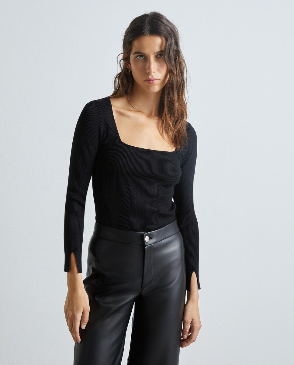 Pull en maille à encolure carrée