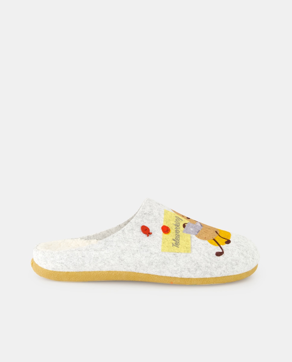 Chaussons ou style babouches à carreaux