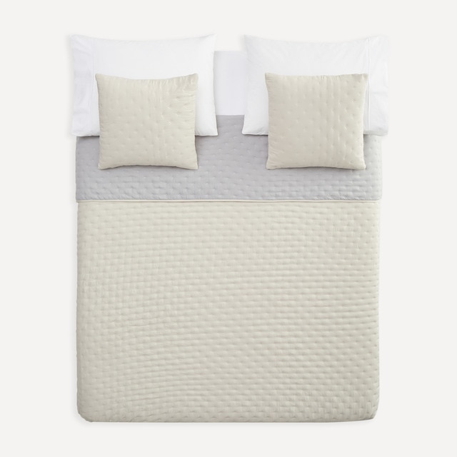 Imagen 0 de Edredón reversible con funda de cojín Ona Basics El Corte Inglés