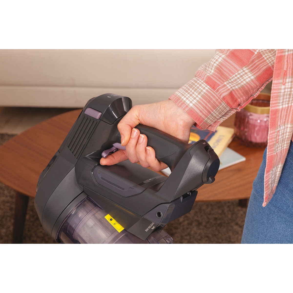 Aspirador de escoba recargable Hoover HF1 tubo flexible, batería extraíble 18