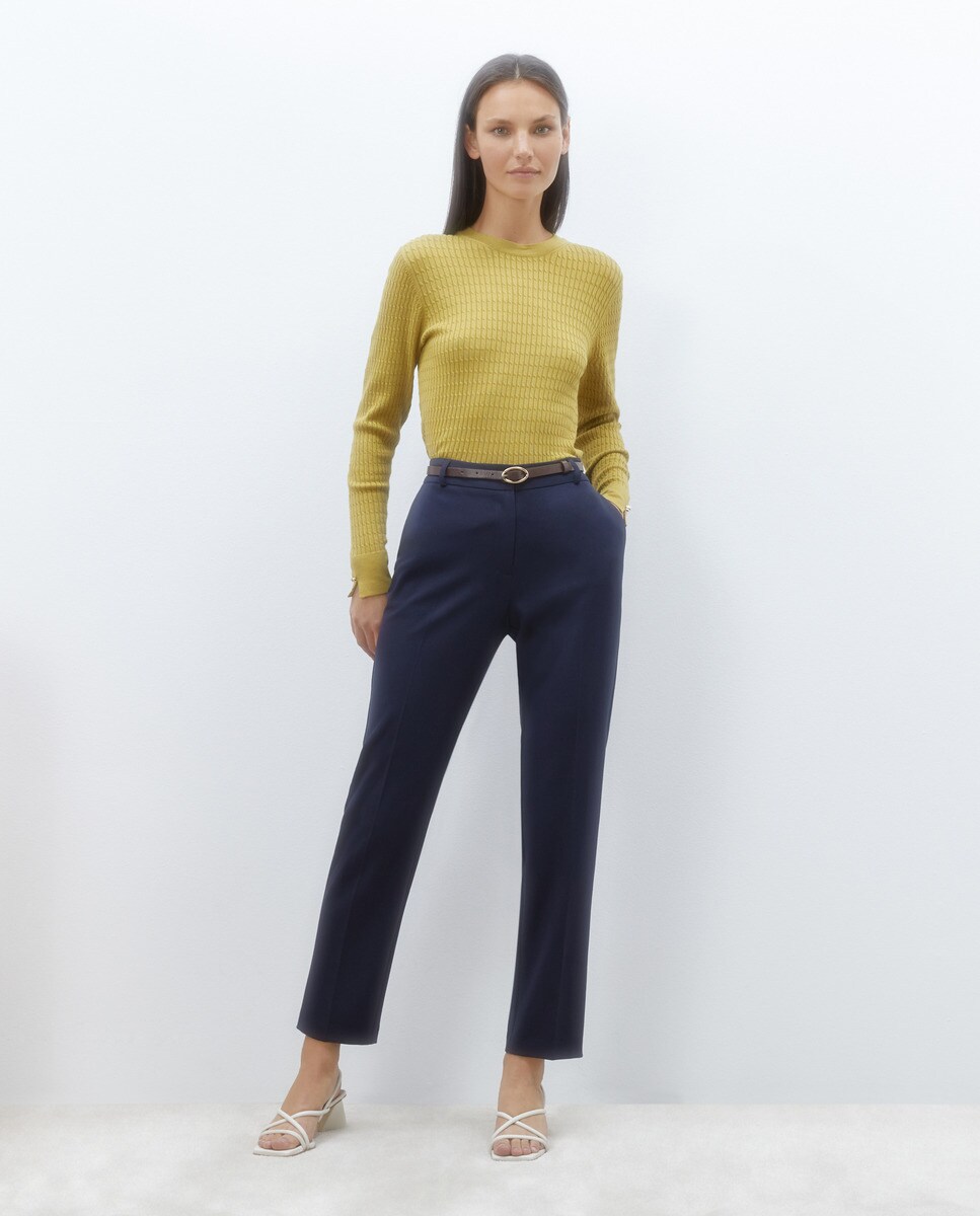 Pantalon uni avec ceinture