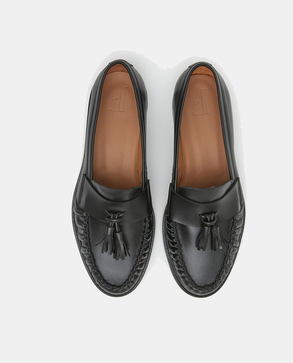 Mocassins Sigrid em Pele com Detalhe de Borlas Preto-5
