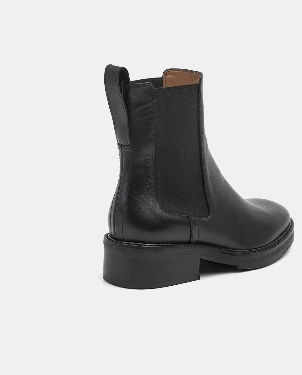 Botins Franca Tipo Chelsea em Pele com Biqueira Redonda Preto-2