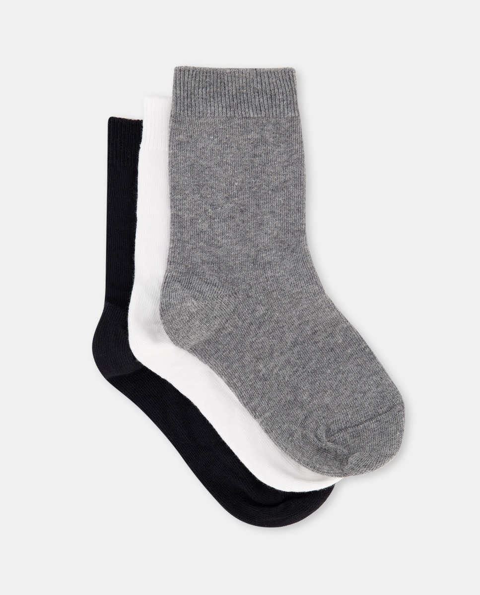 Lot de trois paires de chaussettes unies