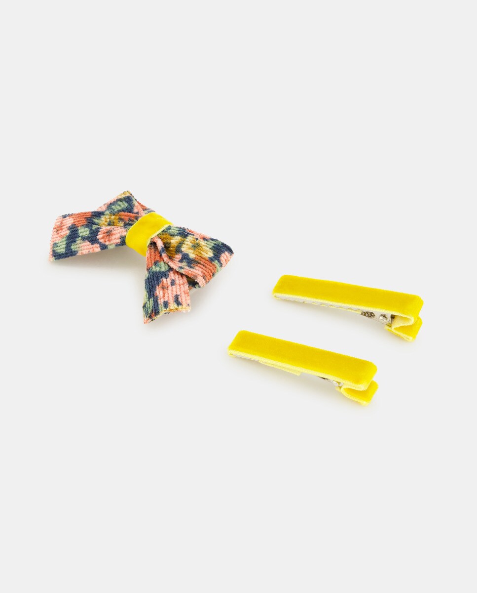 Lot n?ud et épingles à cheveux