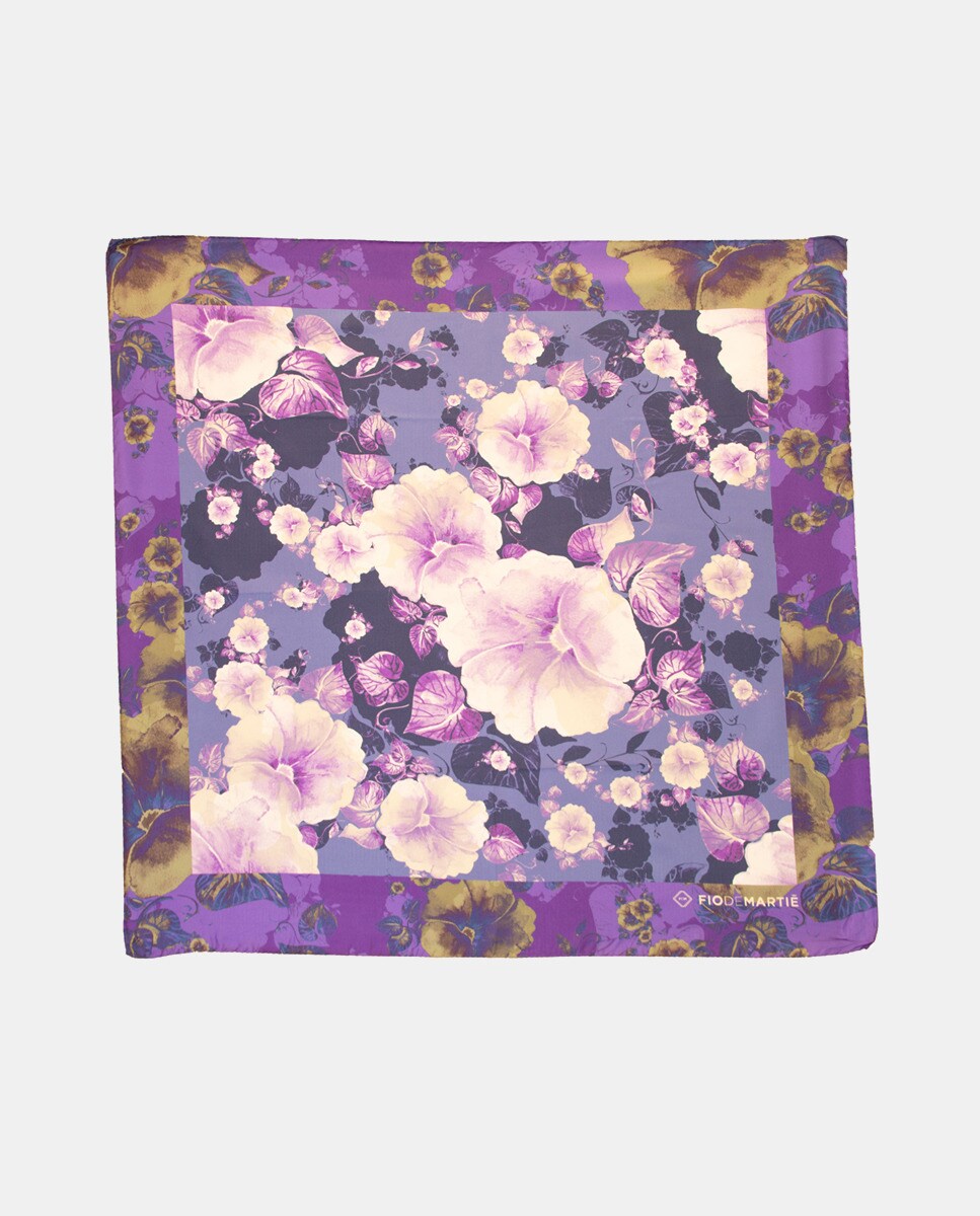 Foulard en soie lilas et à motif