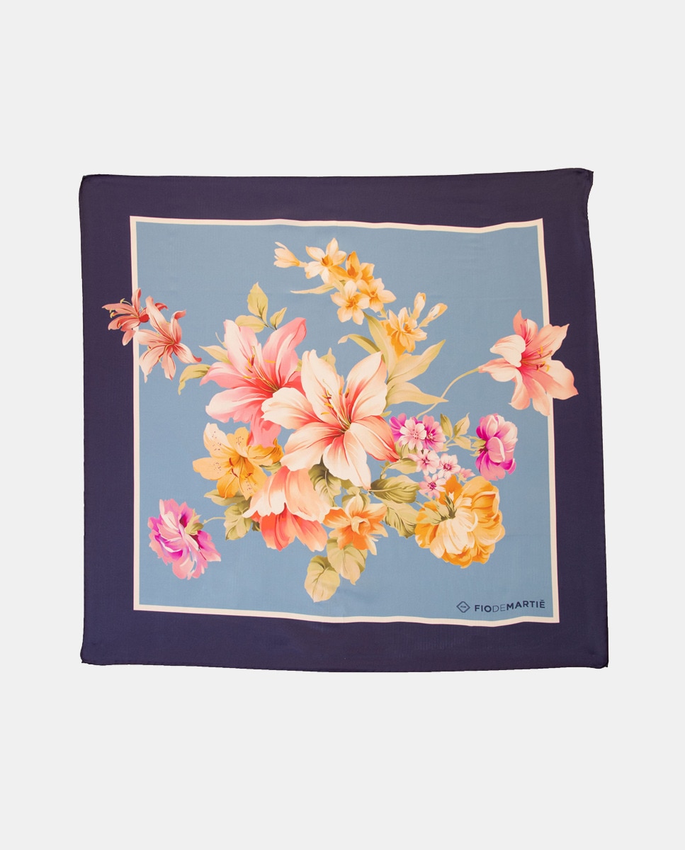 Foulard en soie et à imprimé bouquet