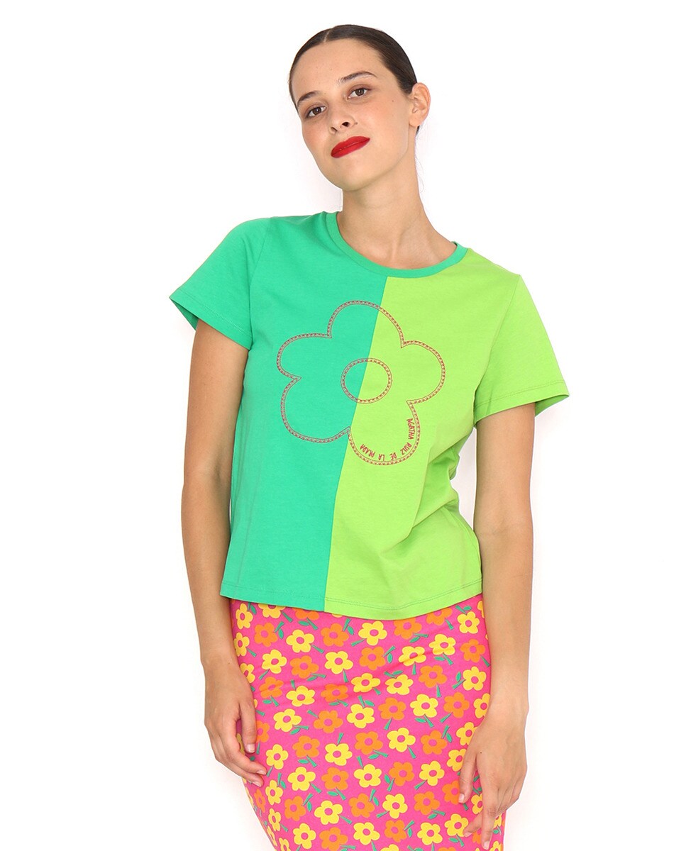 Tshirt avec fleur au centre