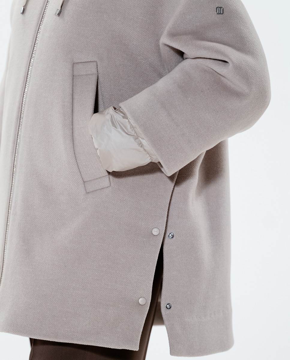 Sobretudo com Interior Acolchoado Bege-5