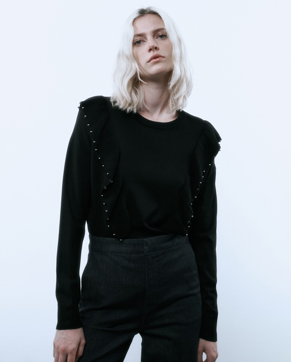 Pull col rond volants