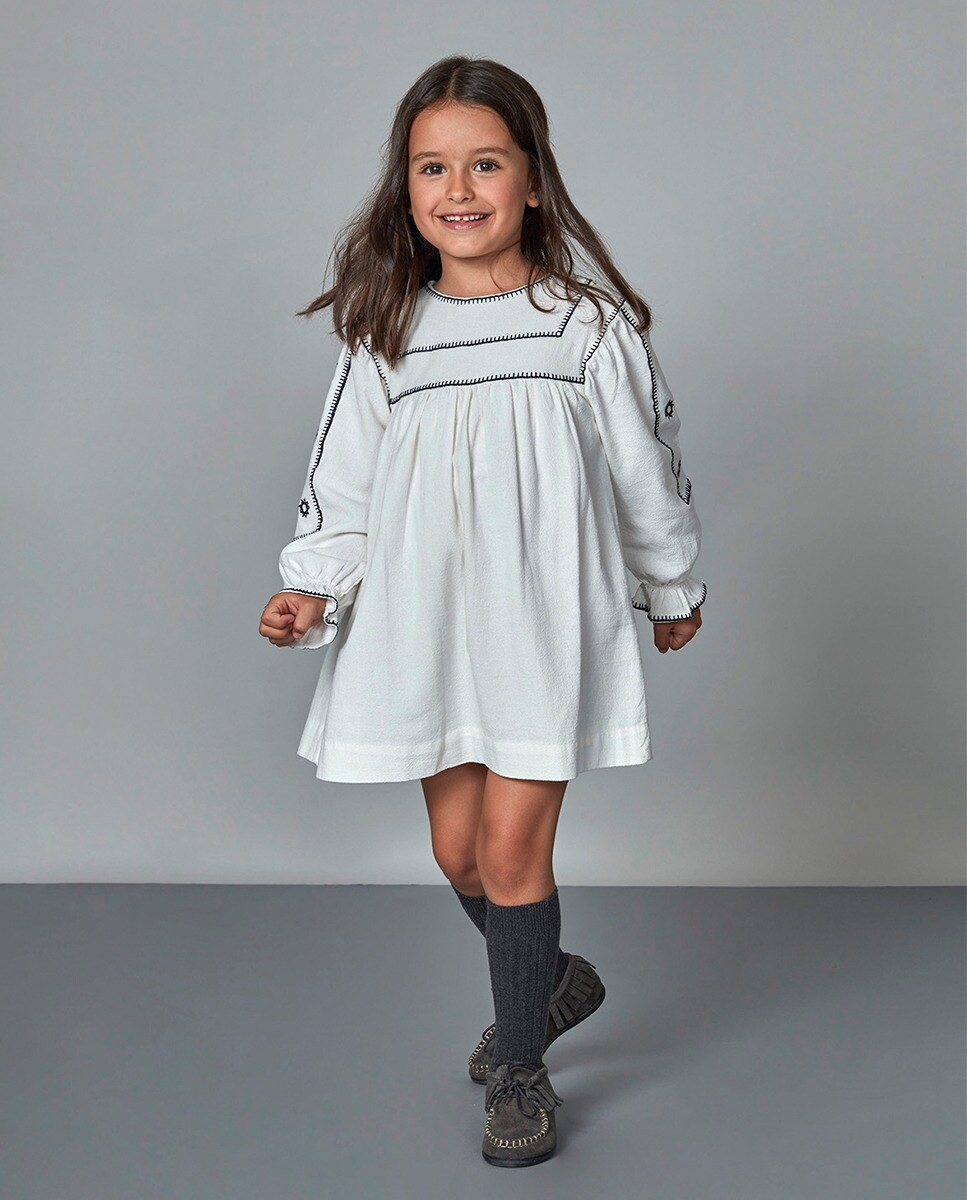 Robe taille haute avec broderies et liens