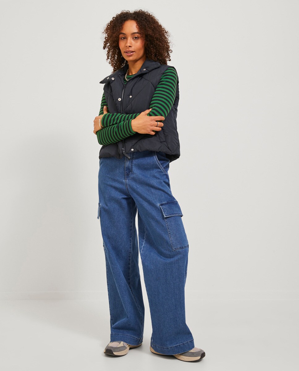 Veste courte matelassée sans manche