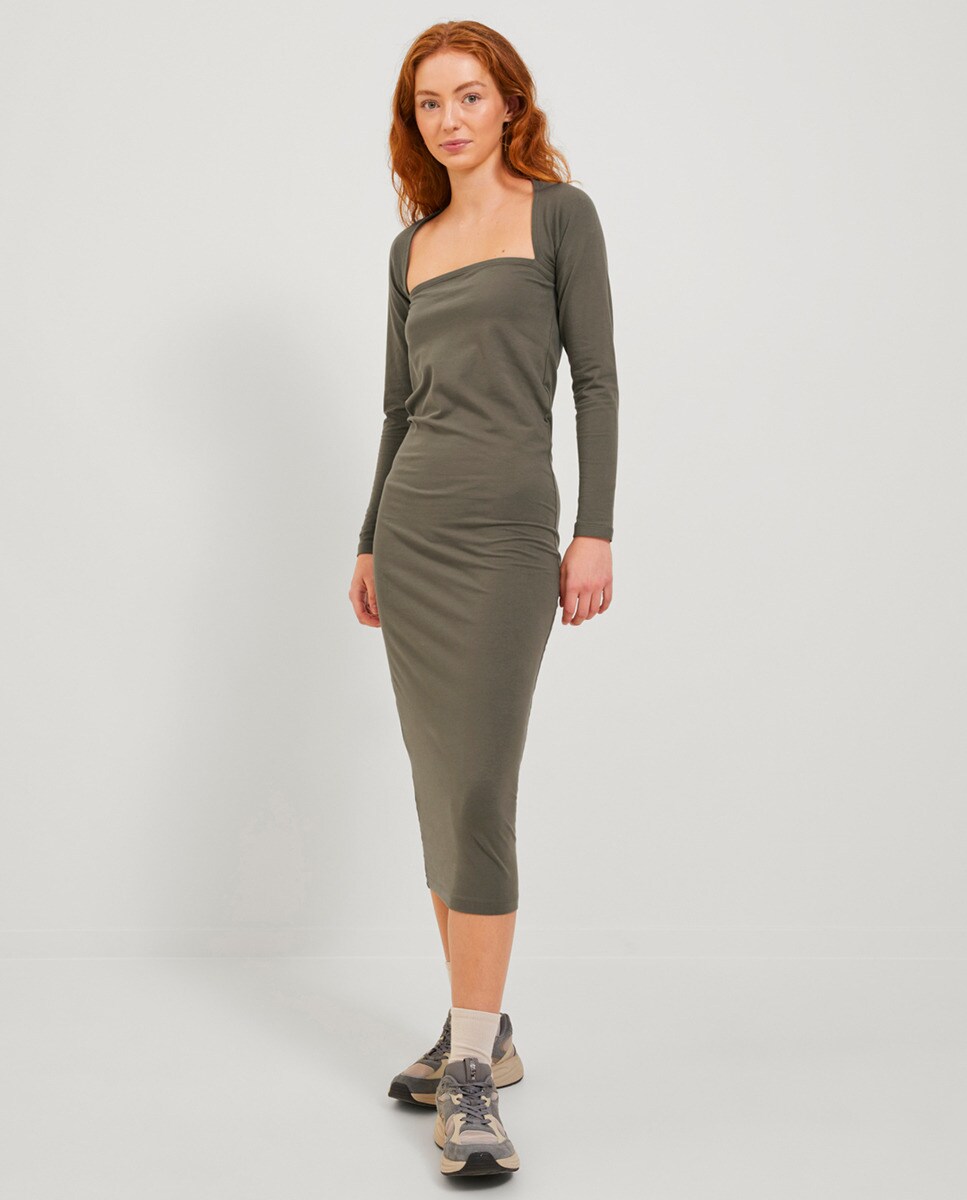 Robe midi manches longues