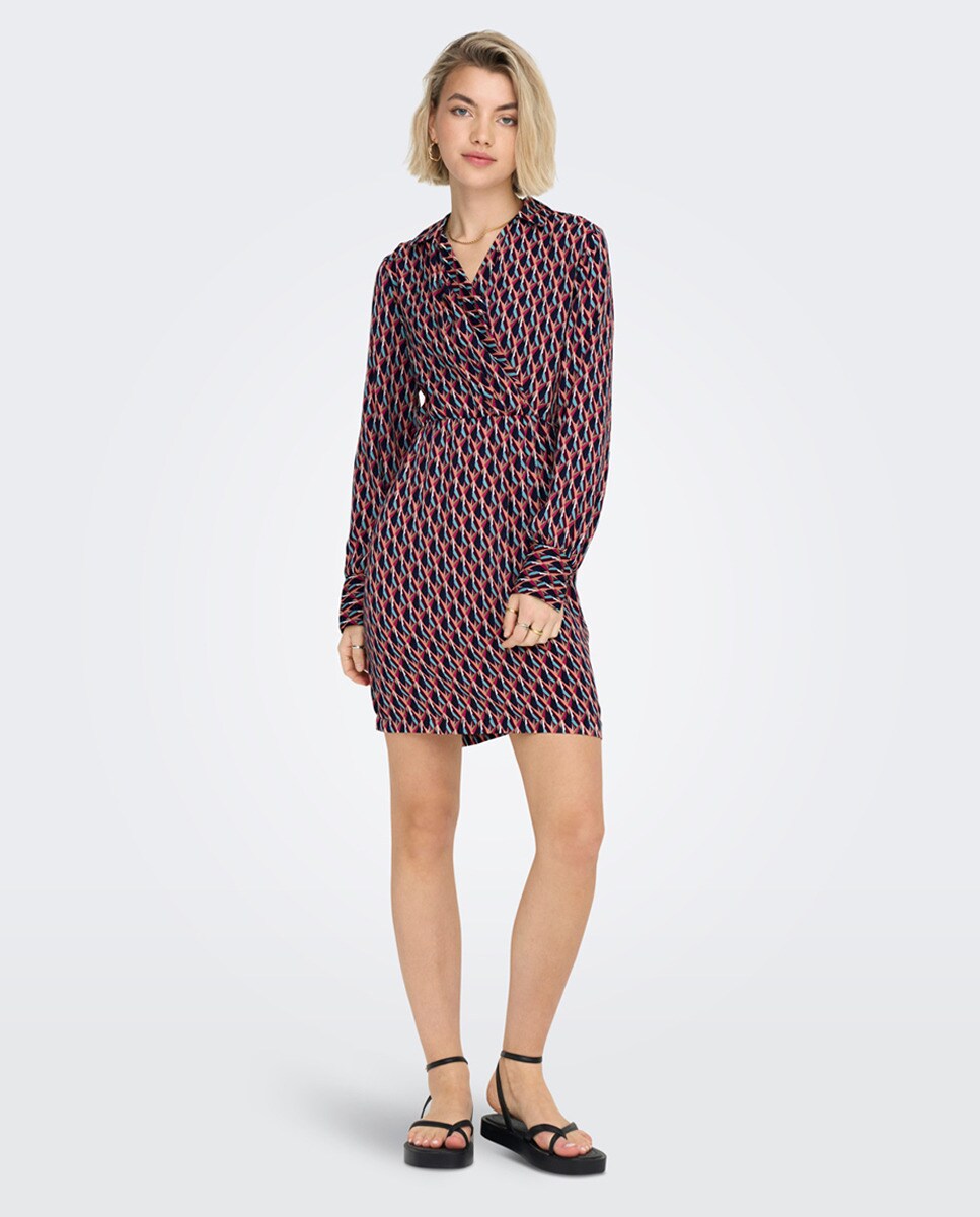 Robe courte à encolure croisée et manches longues