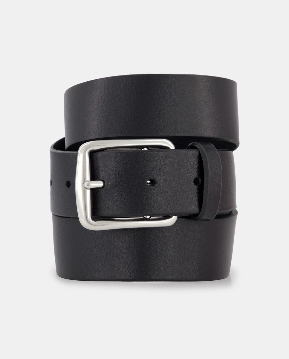 Ceinture  % cuir avec cheval gravé