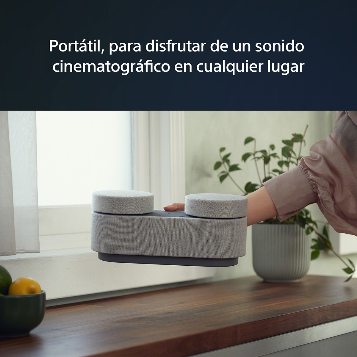 Sistema de cine en casa portátil Sony HT-AX7, sonido cinematográfico 360 Spatial Sound, hasta 30 horas de duración de la batería, Bluetooth 6