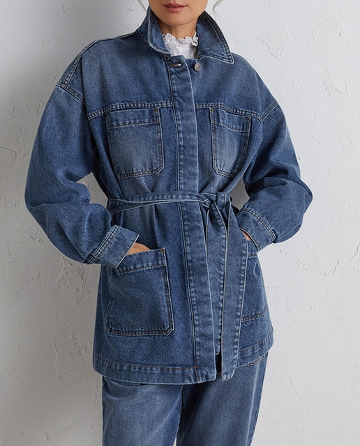 Imagen 0 de Cazadora vaquera de mujer con cinturón