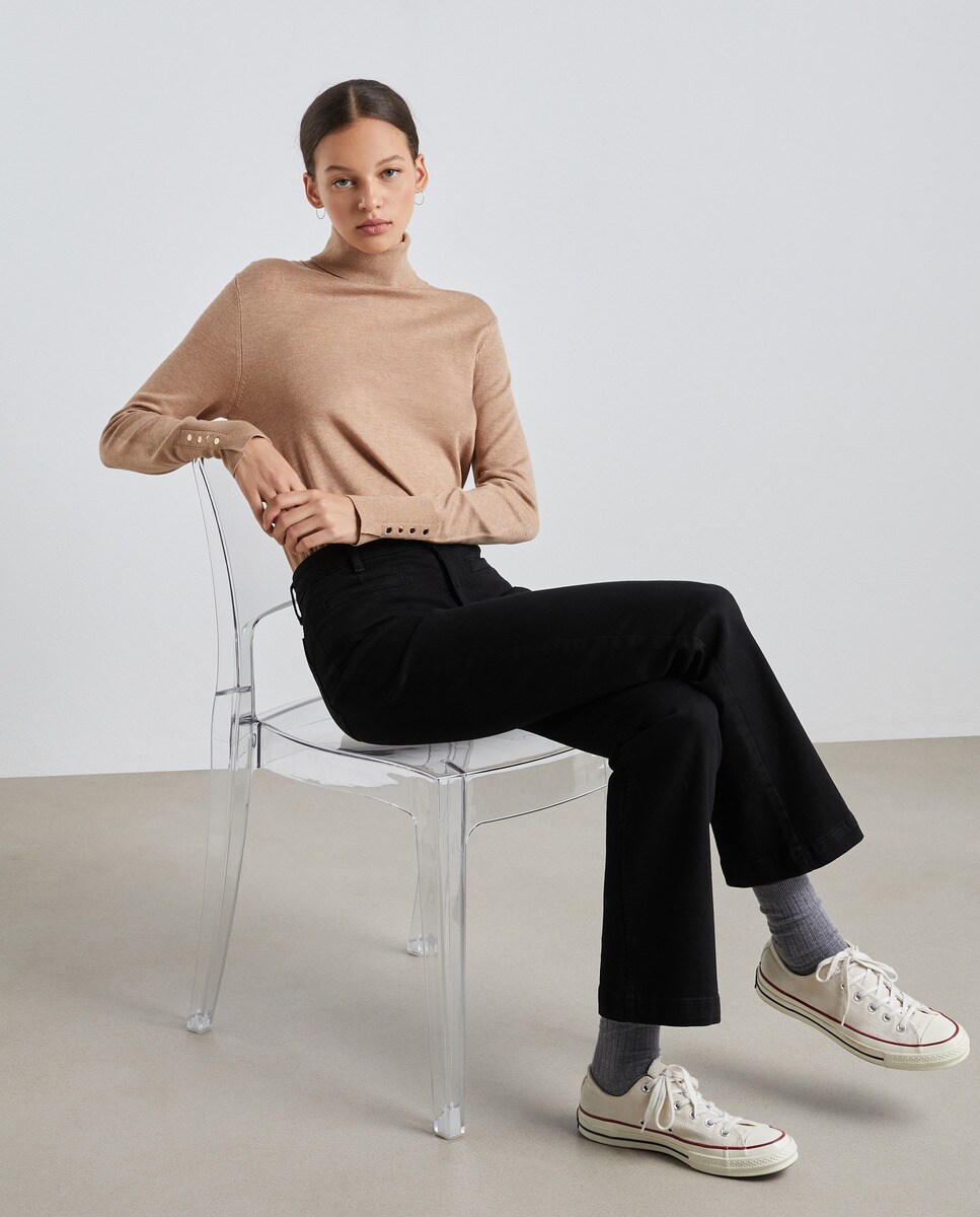 Pull fin à col roulé